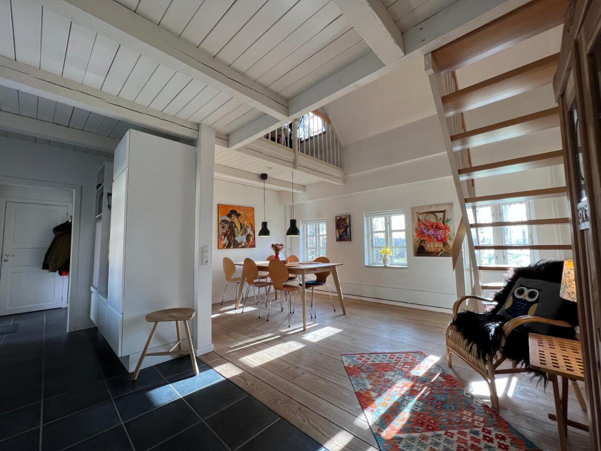 Lake View Apartment グランストゥ エクステリア 写真