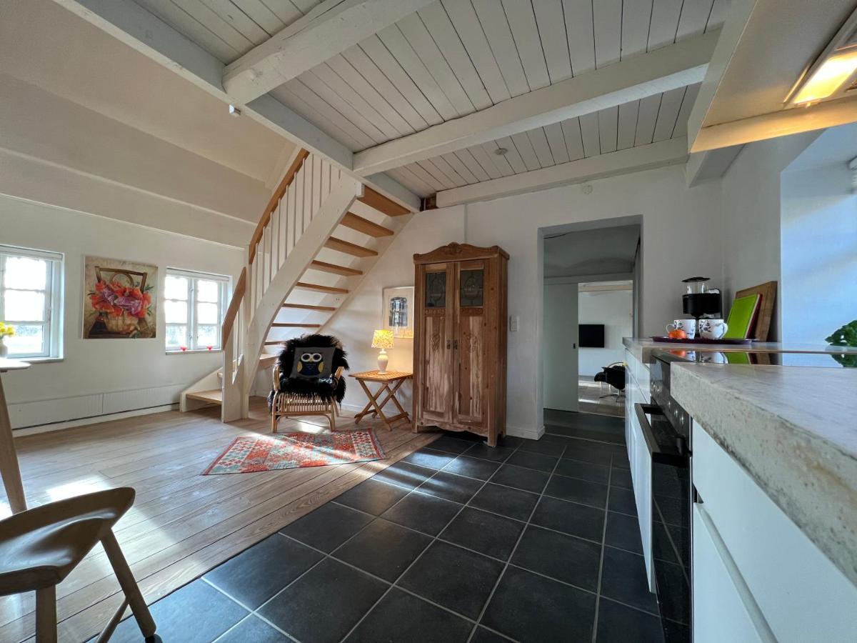 Lake View Apartment グランストゥ エクステリア 写真